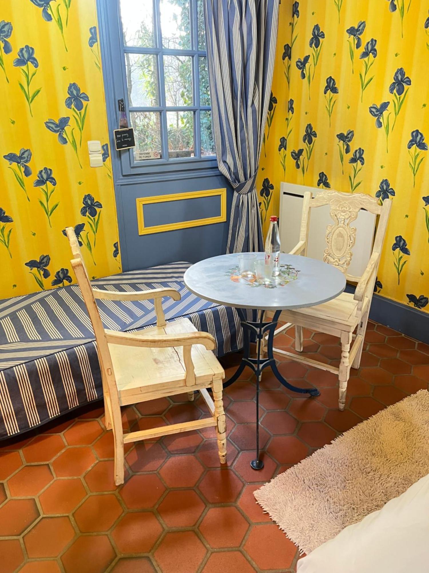 Auberge Du Val Au Cesne Saint-Clair-sur-les-Monts Exteriör bild