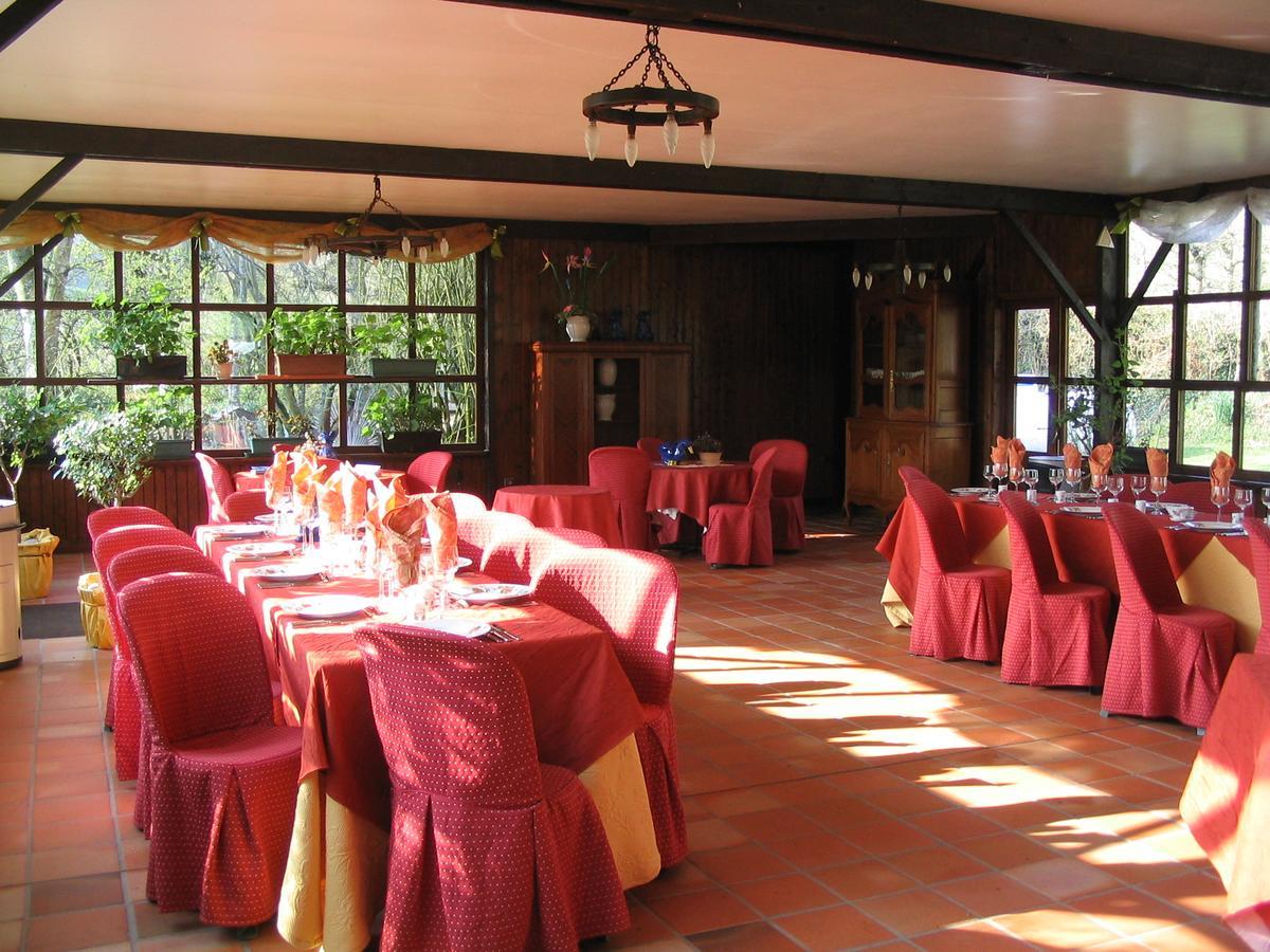 Auberge Du Val Au Cesne Saint-Clair-sur-les-Monts Exteriör bild