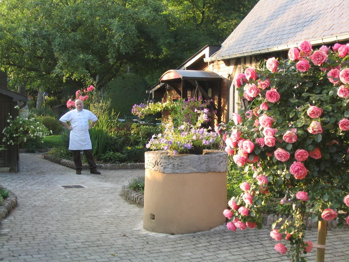 Auberge Du Val Au Cesne Saint-Clair-sur-les-Monts Exteriör bild