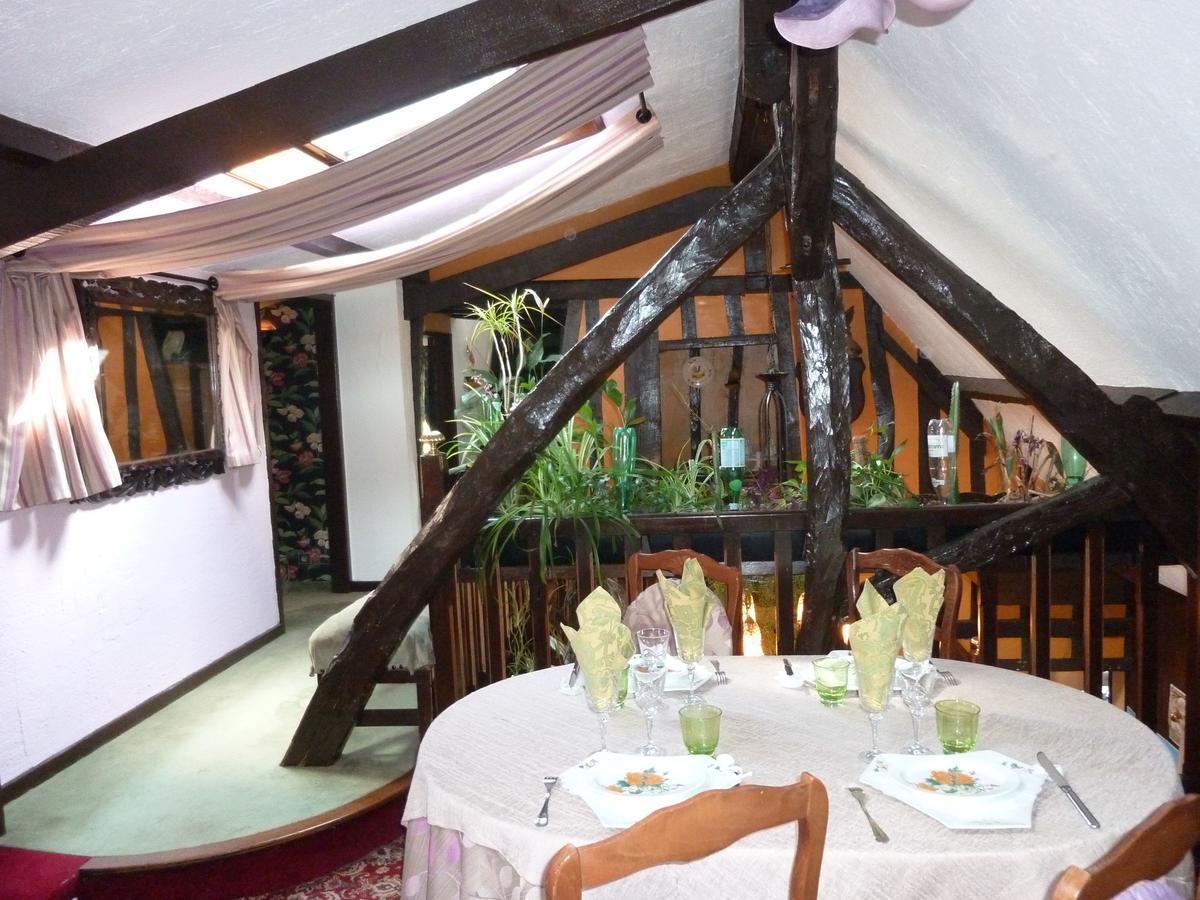 Auberge Du Val Au Cesne Saint-Clair-sur-les-Monts Exteriör bild